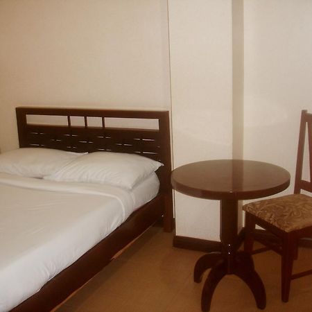 Roxas Midtown Hotel Eksteriør billede