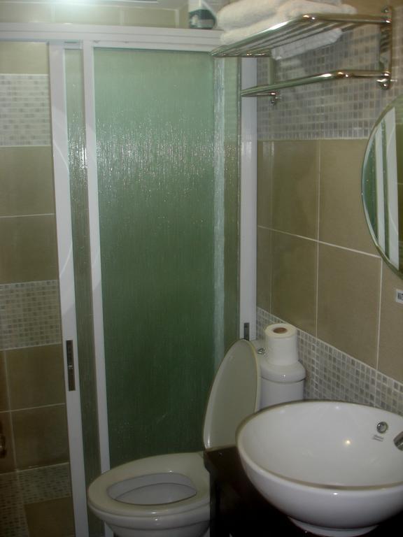 Roxas Midtown Hotel Værelse billede
